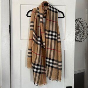 Burberry Beige Nova Check Scarf Made In England Frayed Edges